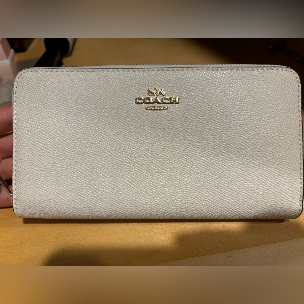 White Coach Zip Around Wallet